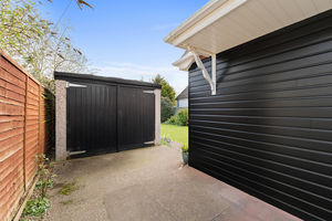 Photo 32- click for photo gallery